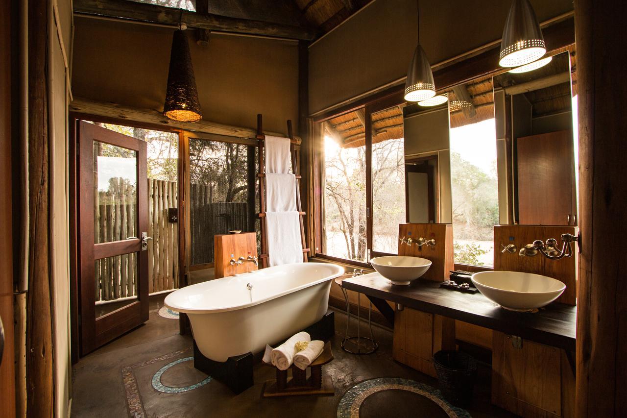 Rhino Post Safari Lodge Skukuza Exterior photo